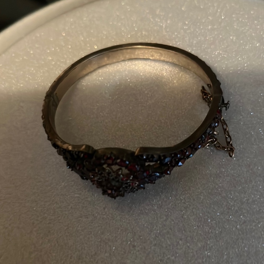 Jewelry/bracelet